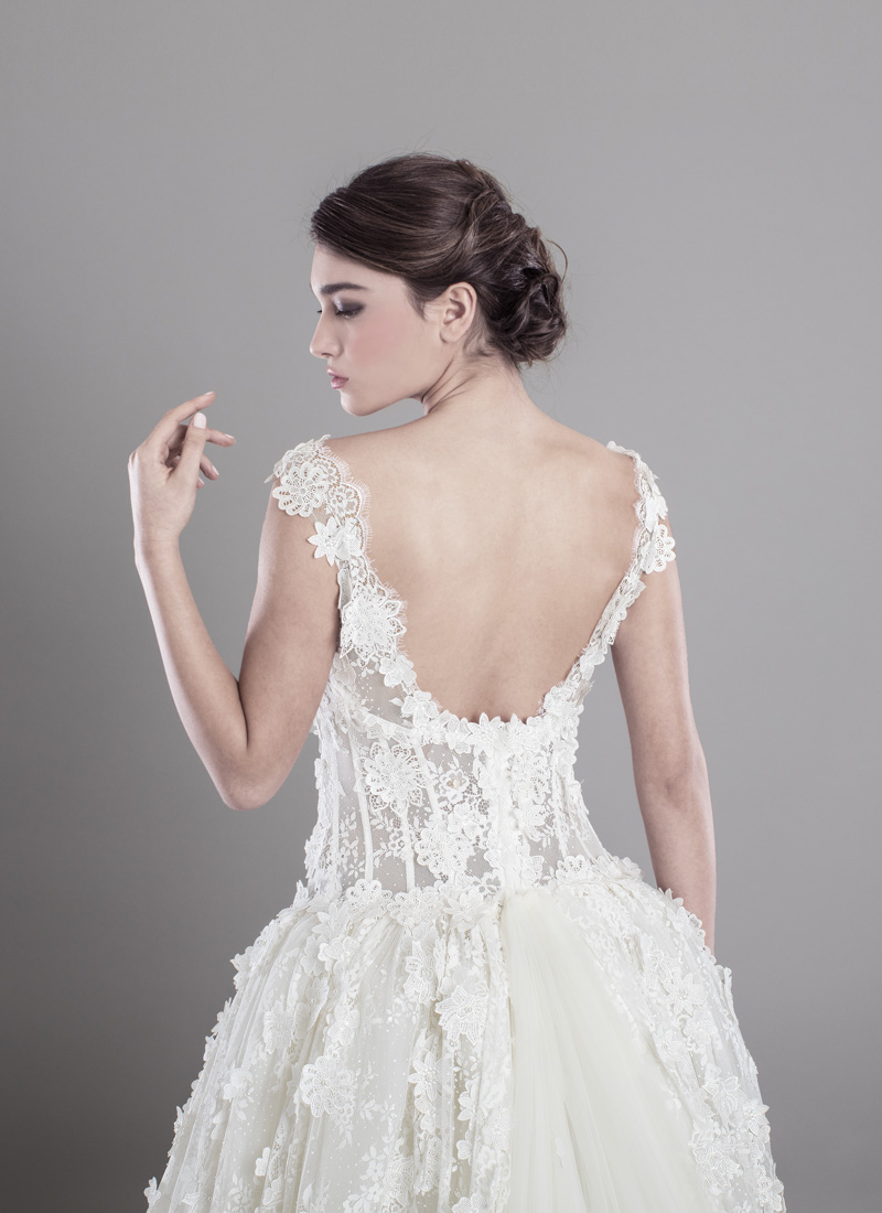 abito-sposa-brillantato-con-margherite (3)