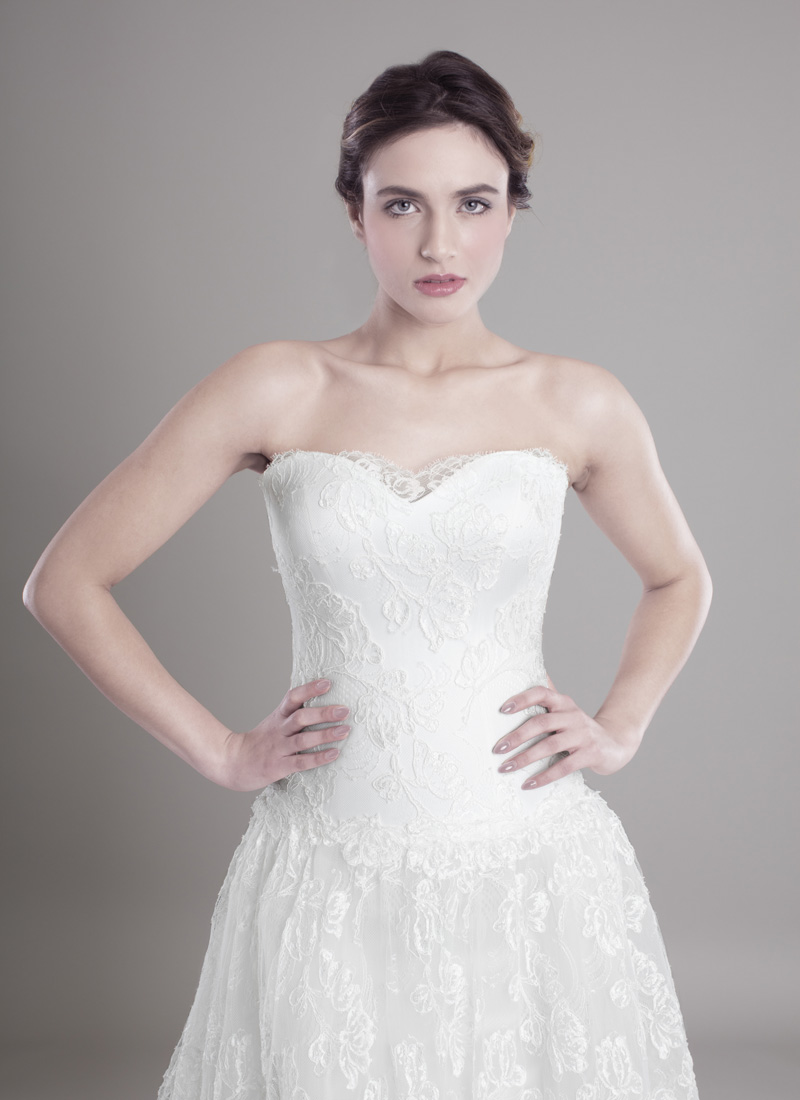 abito-sposa-con-ricami-foglie-dicus (2)