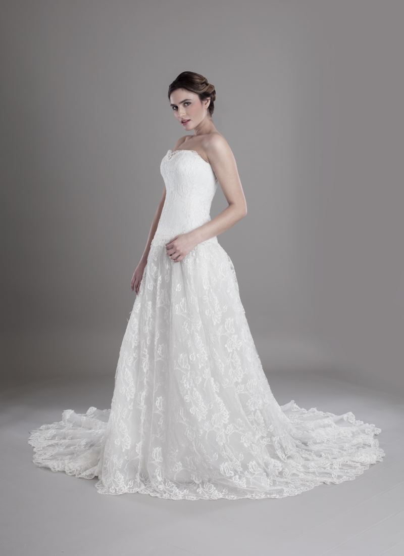 abito-sposa-con-ricami-foglie-dicus (3)