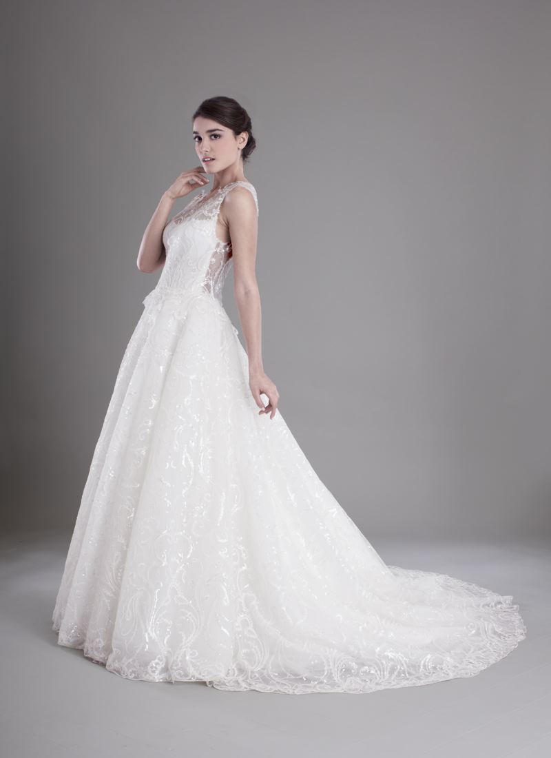 abito-sposa-con-schiena-velata (2)