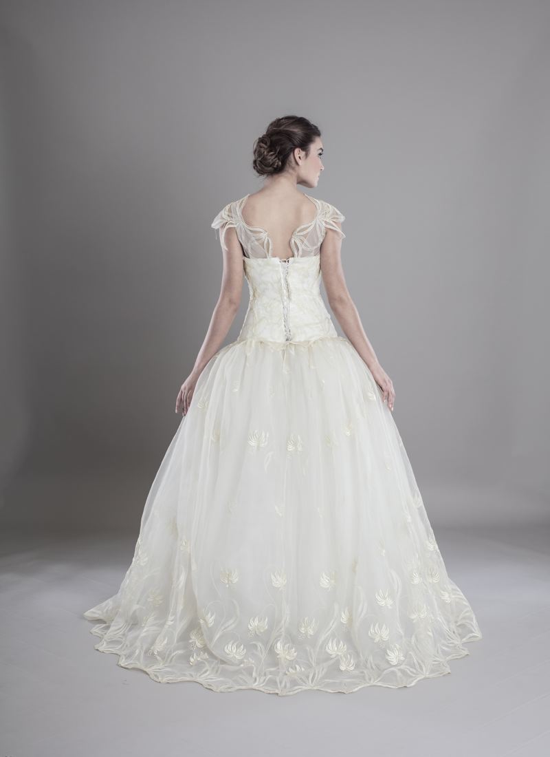 abito-sposa-organza-gialla (1)