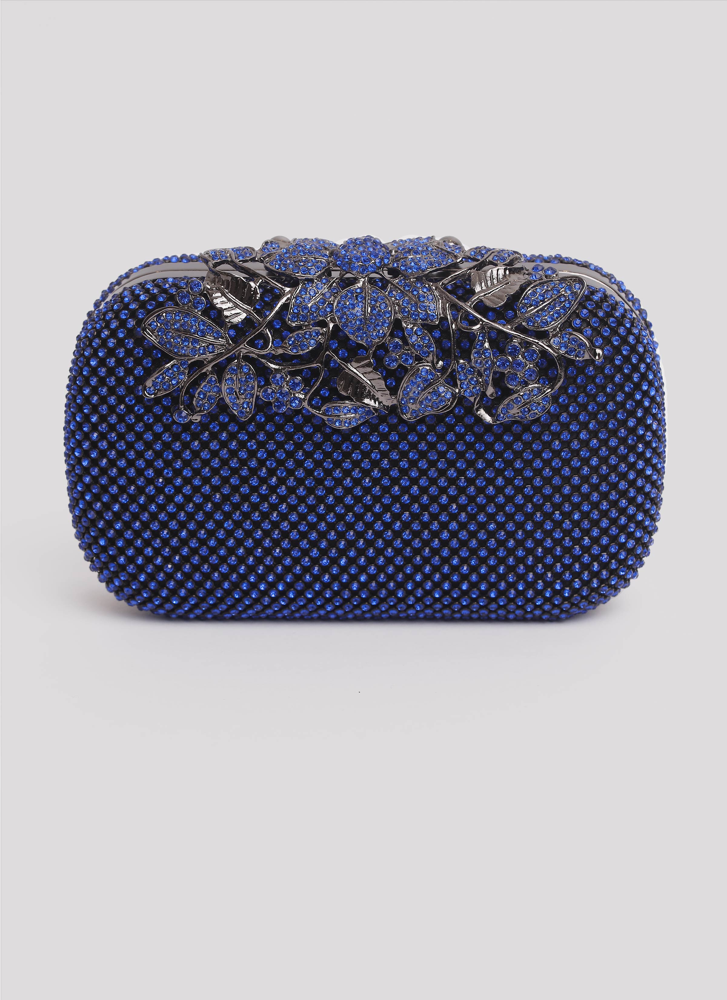 Clutch blu con cristalli e fiori di Mariella Gennarino